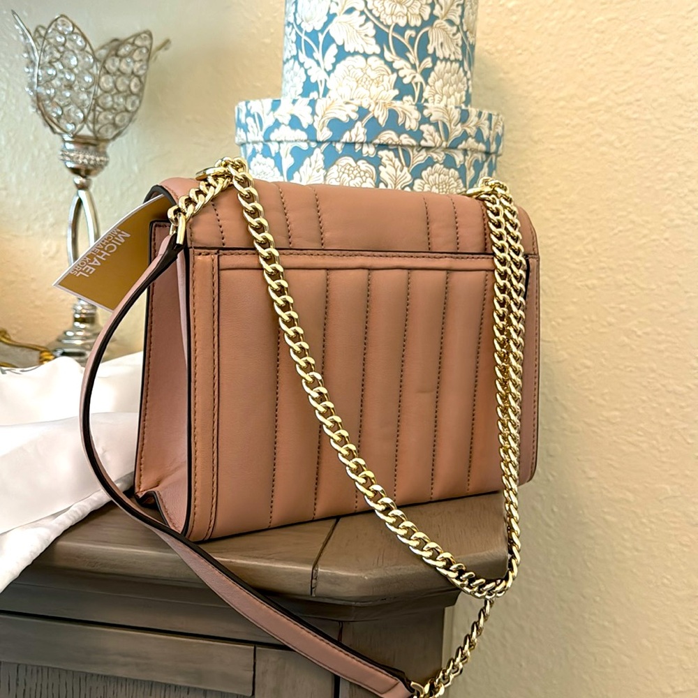 Purse - Picture 2 of 3